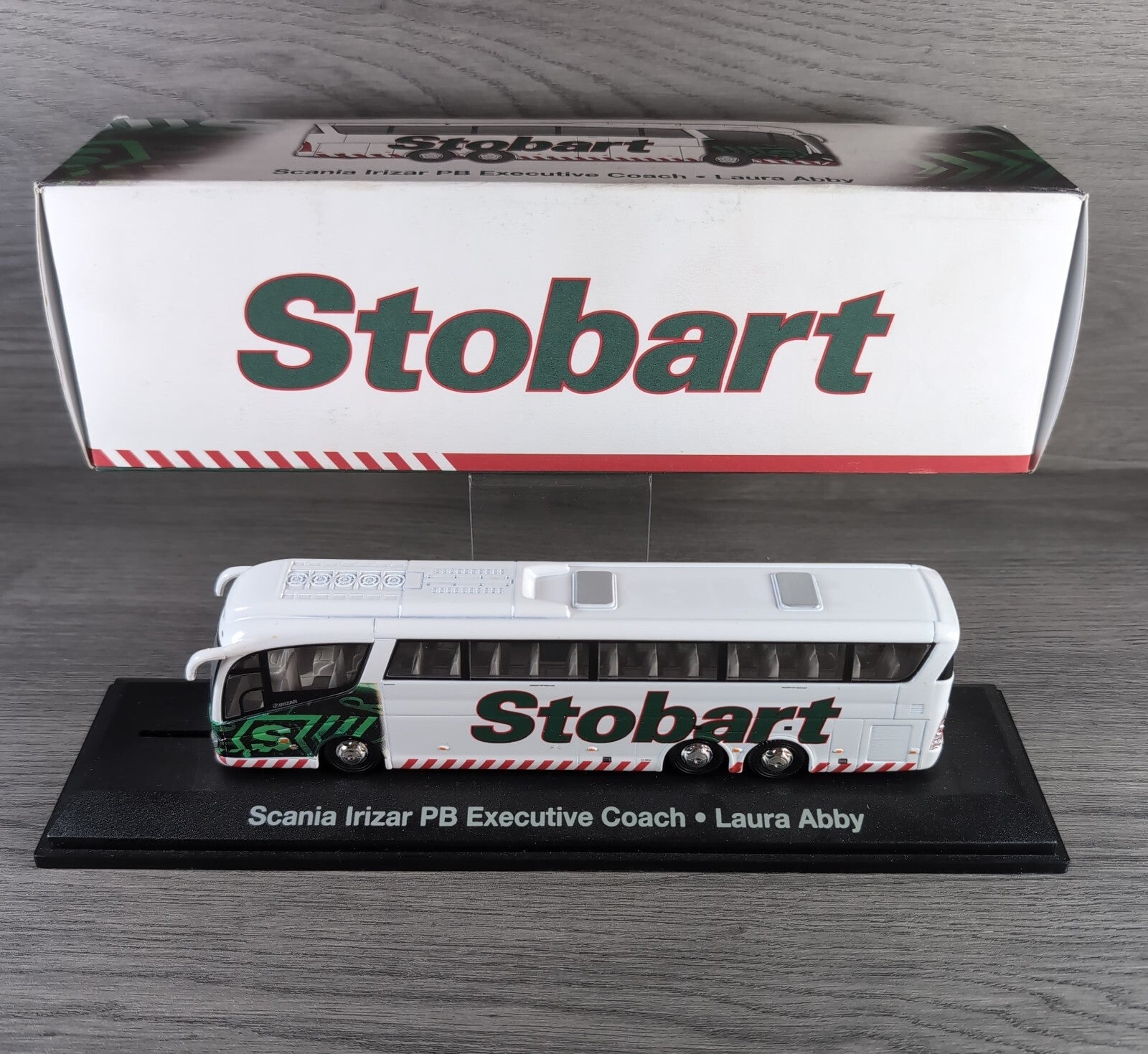 Atlas Editions Eddie Stobart Scania Irizar PB Executive Coach Laura Abby