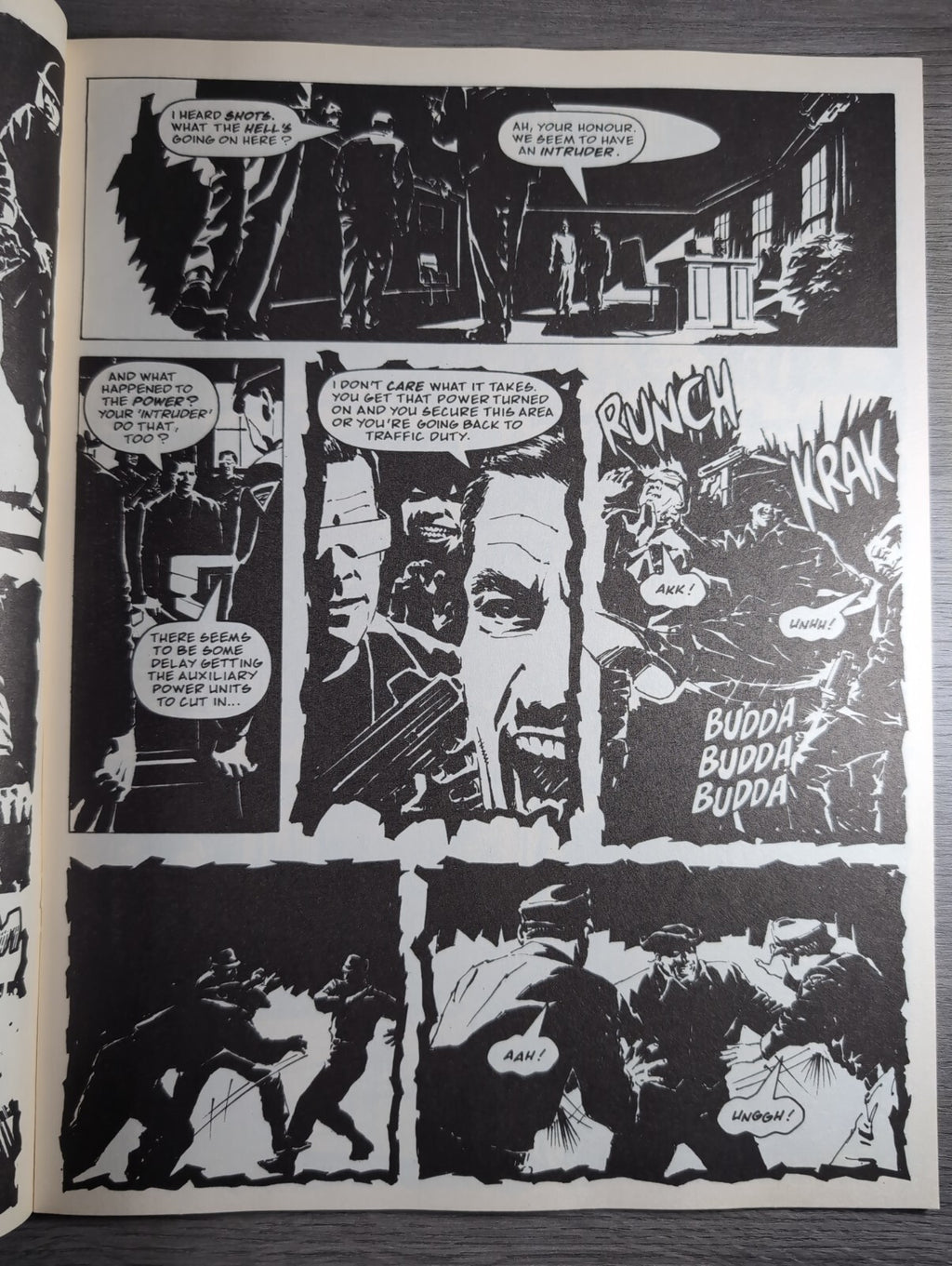 2000AD Prog 720 Featuring Judge Dredd Comic 2nd March 1991 Vintage Retro Comic