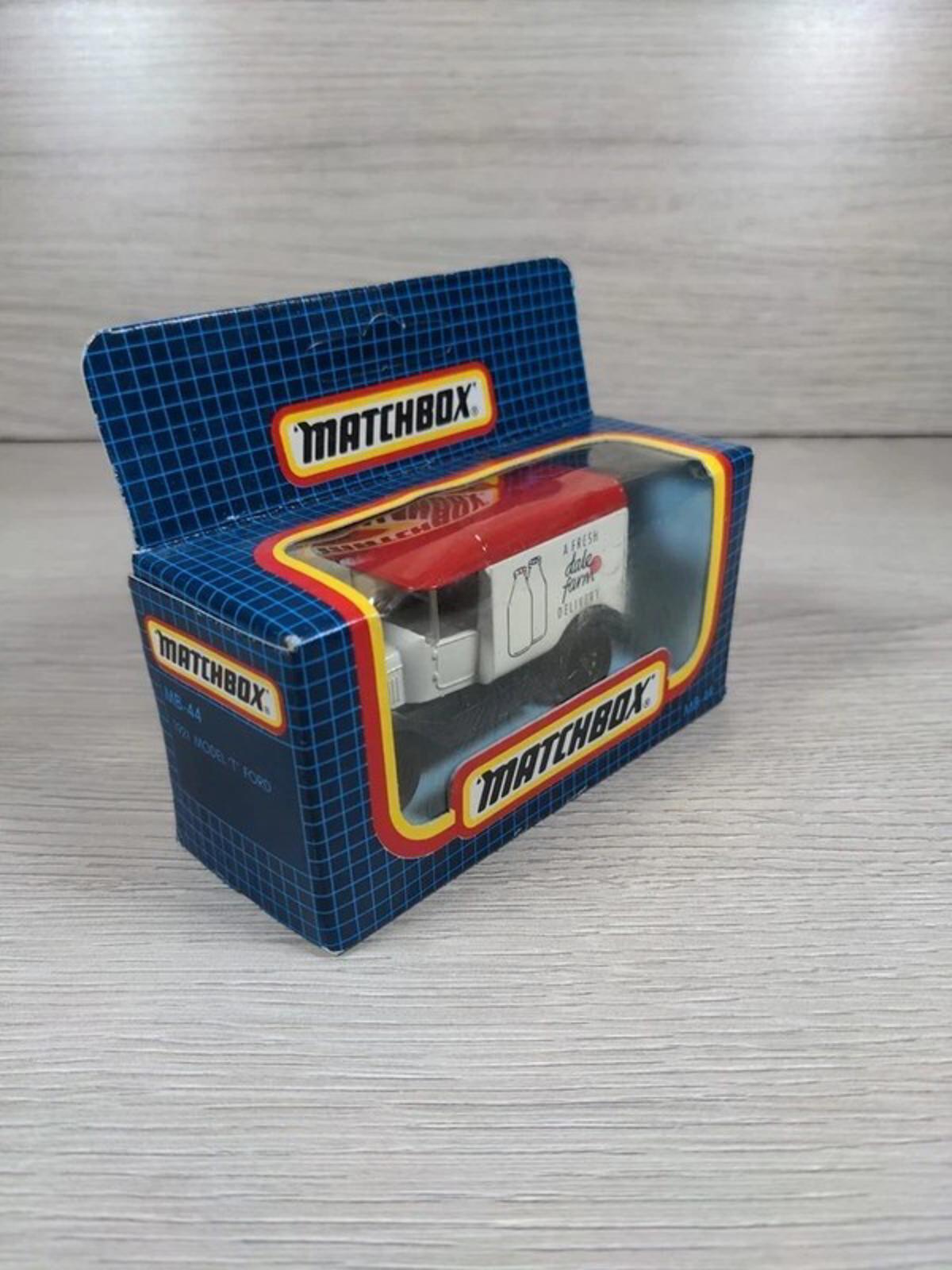 Matchbox MB-44 1921 Model 'T' Ford Diecast Van Dales Farm Sealed Box
