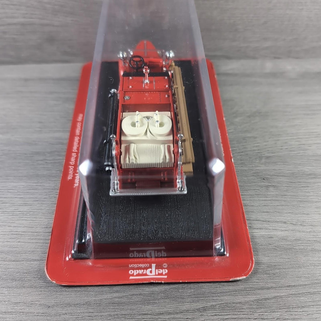 Del Prado Fire Engines of the World 1948 Mack Pumper 1:64 Scale Model