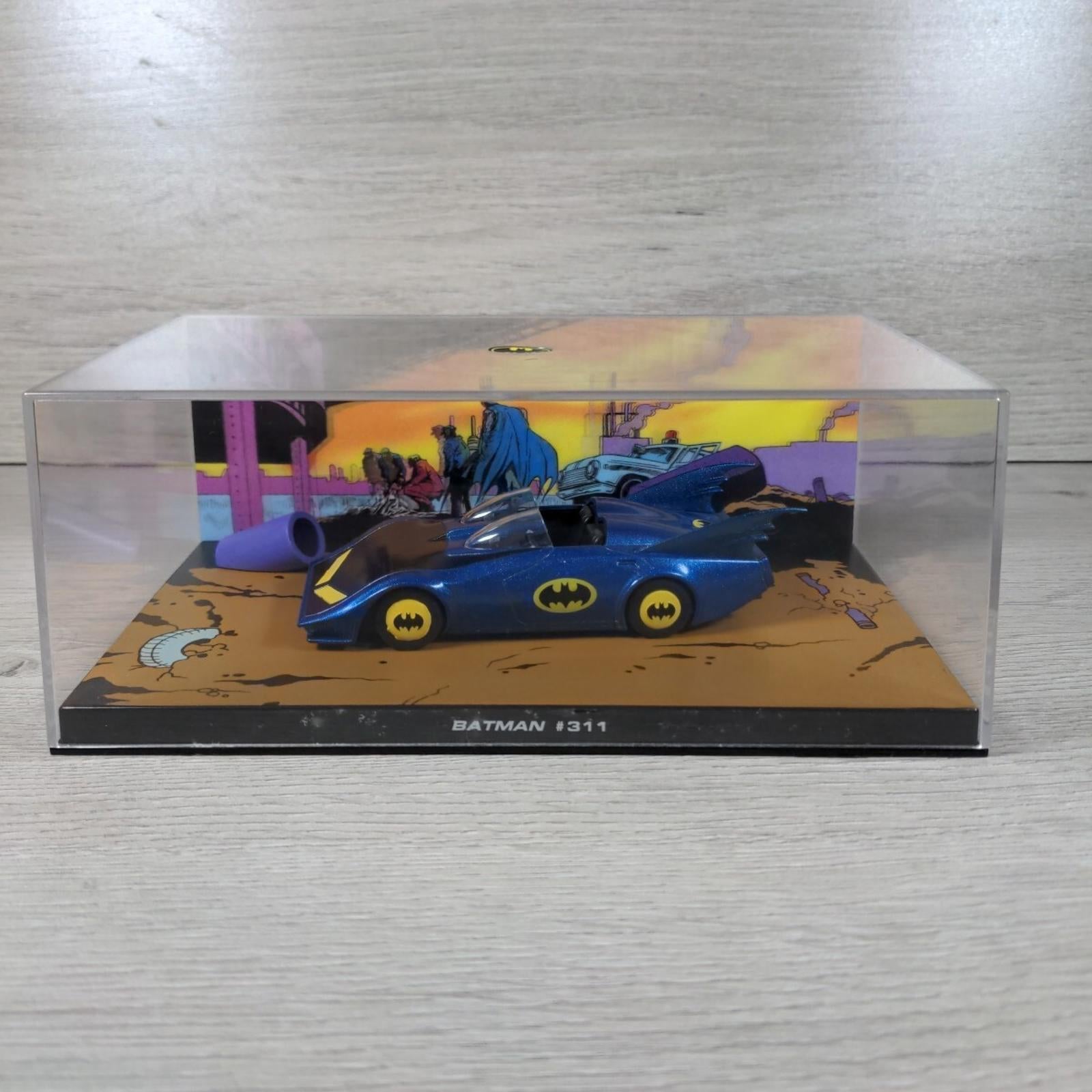 Eaglemoss Batman Automobilia Issue 10 Batman #311  DC Comics