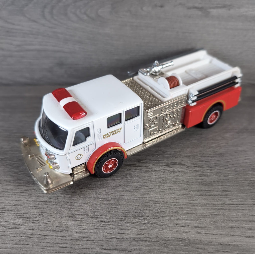 Corgi Classics Baltimore American La France Pumper 51702 Die-Cast Model