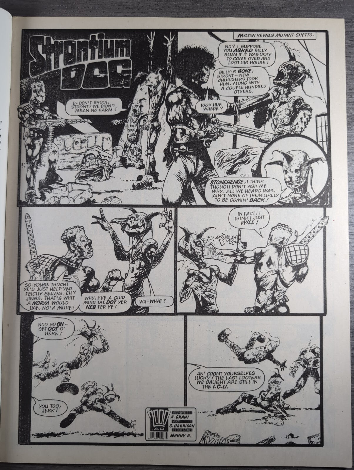 2000AD Prog 620 Featuring Judge Dread Comic 1st April 1989 Vintage Retro Comic