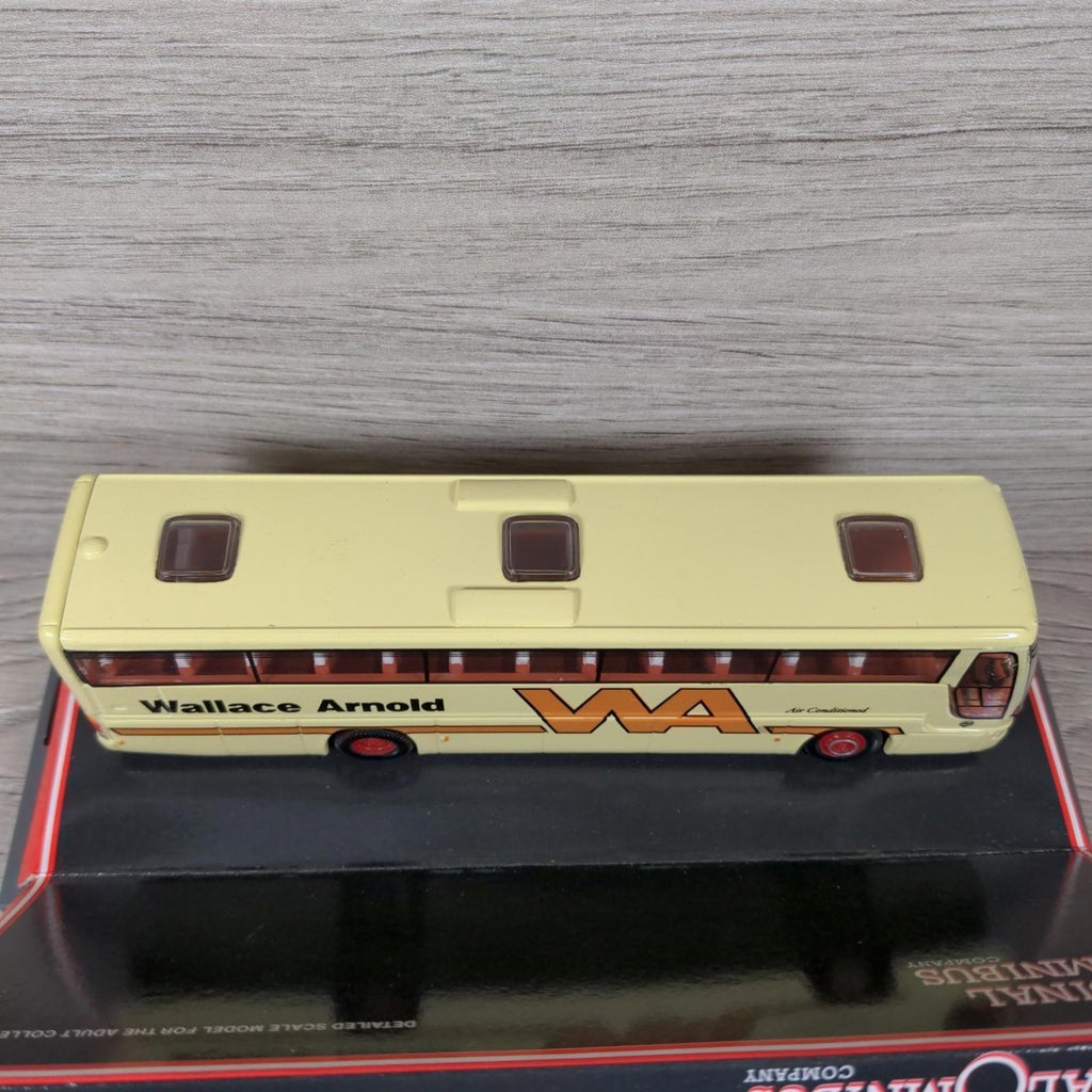 Corgi Original Omnibus 43801 Plaxton Excalibur Wallace Arnold Die-Cast Model