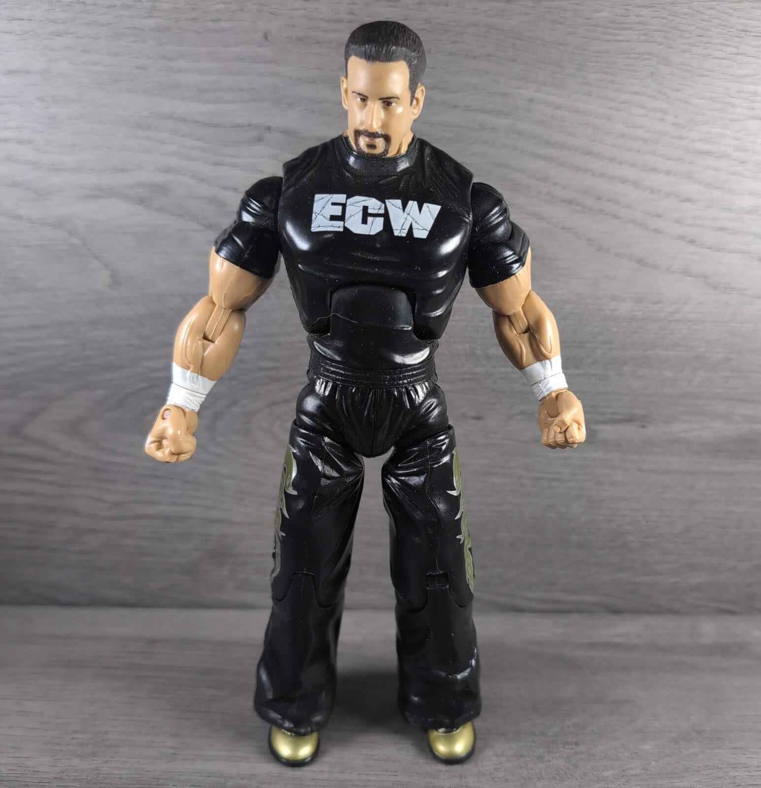 WWE Tommy Dreamer Wrestling Toy Action Figure Jakks Pacific 2005