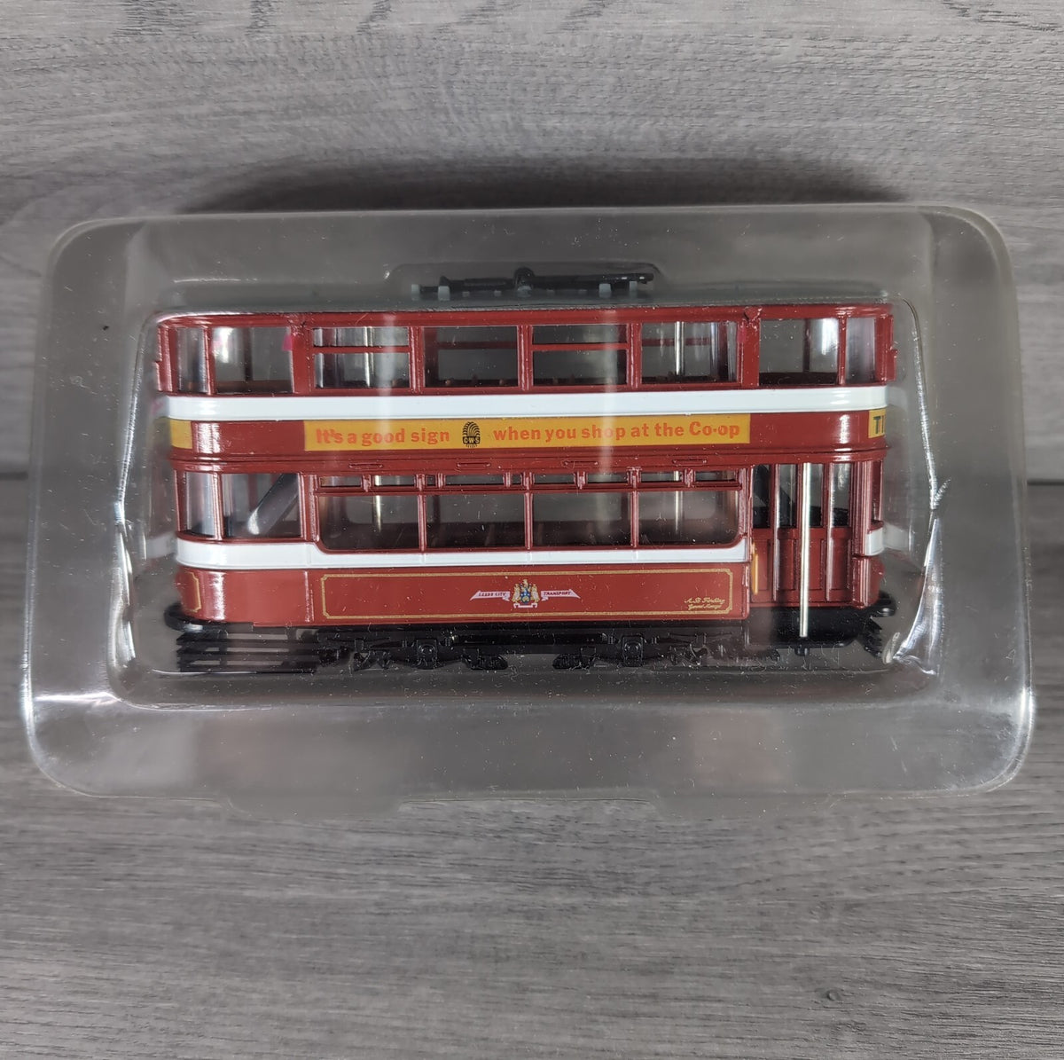 Exclusive First Editions EFE 13402 Leeds Transport C.W.S Tram Die-Cast Model - Retrorama UK