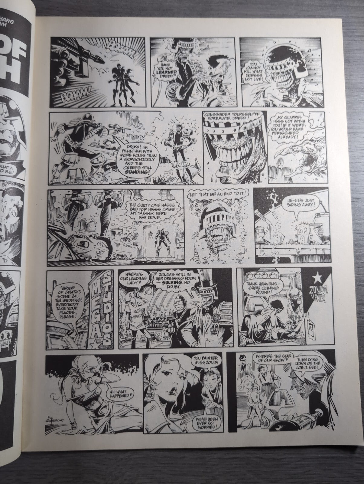 2000AD Prog 607 Featuring Judge Dread Comic 31st Dec 1988 Vintage Retro Comic