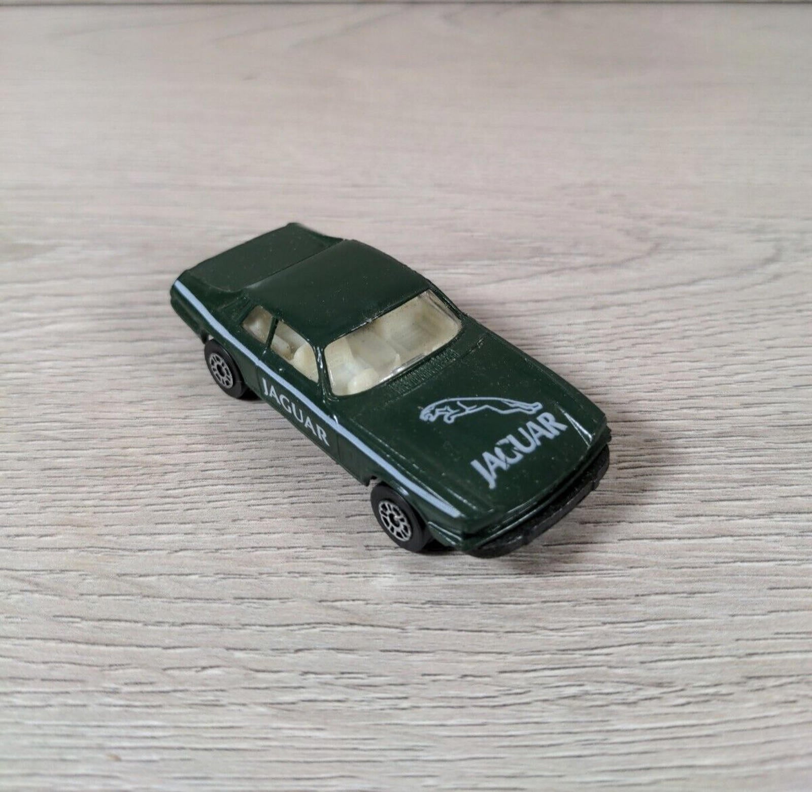 Corgi Toys Diecast Model Car Jaguar Track Car 1:64 Scale Vintage 1985