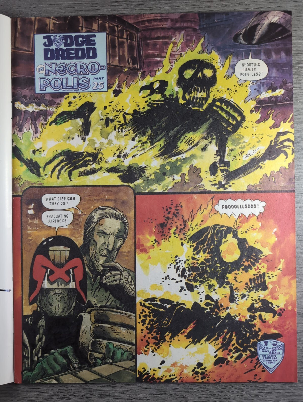 2000AD Prog 698 Featuring Judge Dredd Comic 29th Sept 1990 Vintage Retro Comic