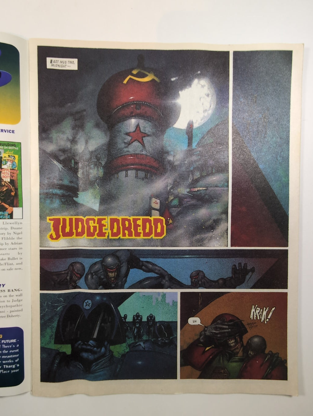 2000AD Prog 830 Featuring Judge Dredd Comic 10 Apr 1993 With Free Gift Attached