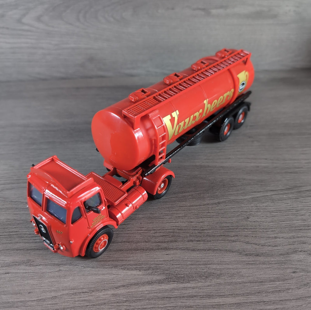 Corgi Classics 27901 Atkinson Articulated Tanker Set Vaux Breweries