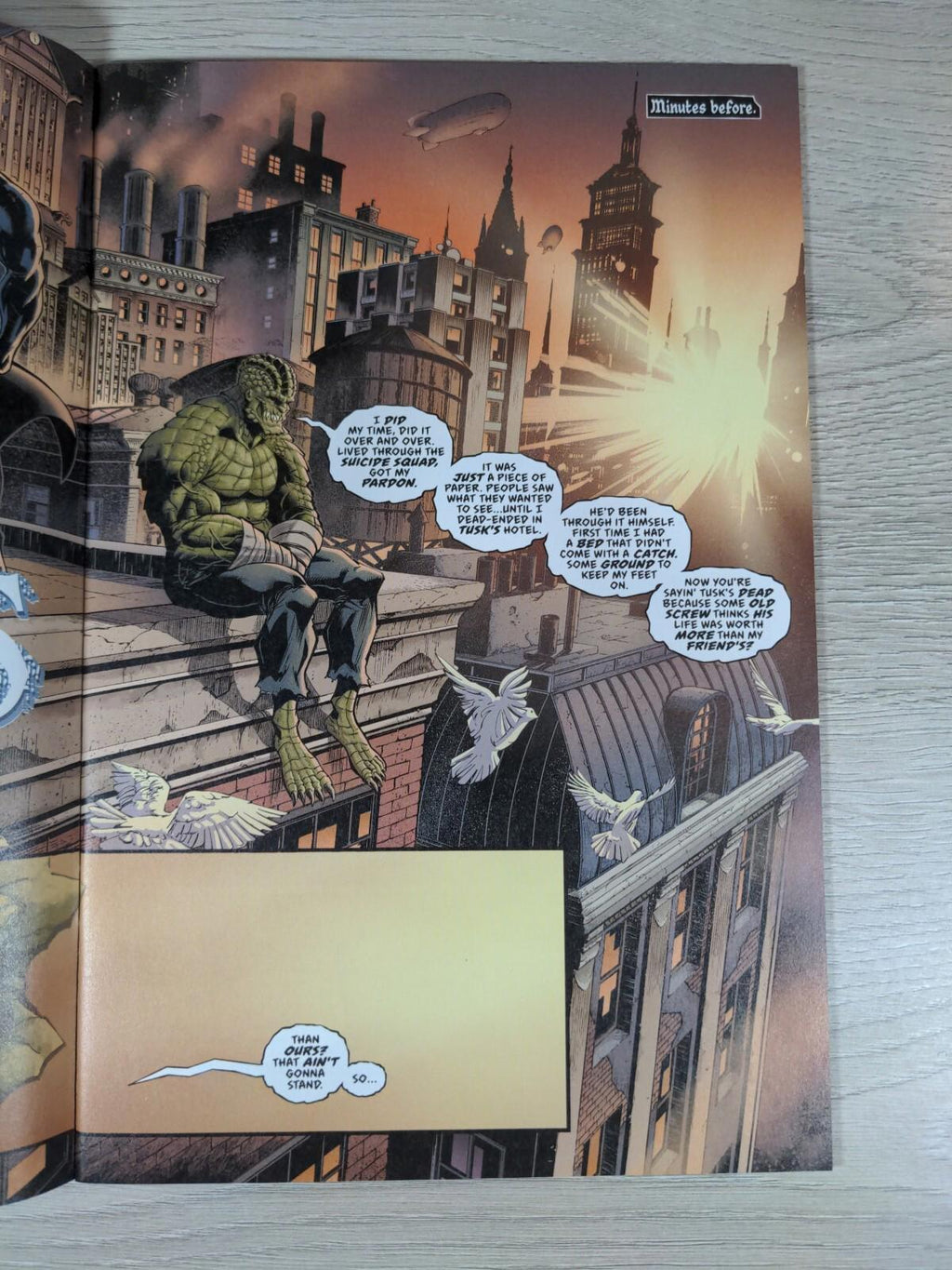 DC Universe: Gotham City Monsters Comic Issue No 3 Battle With Batwoman - 2019 - Retrorama UK