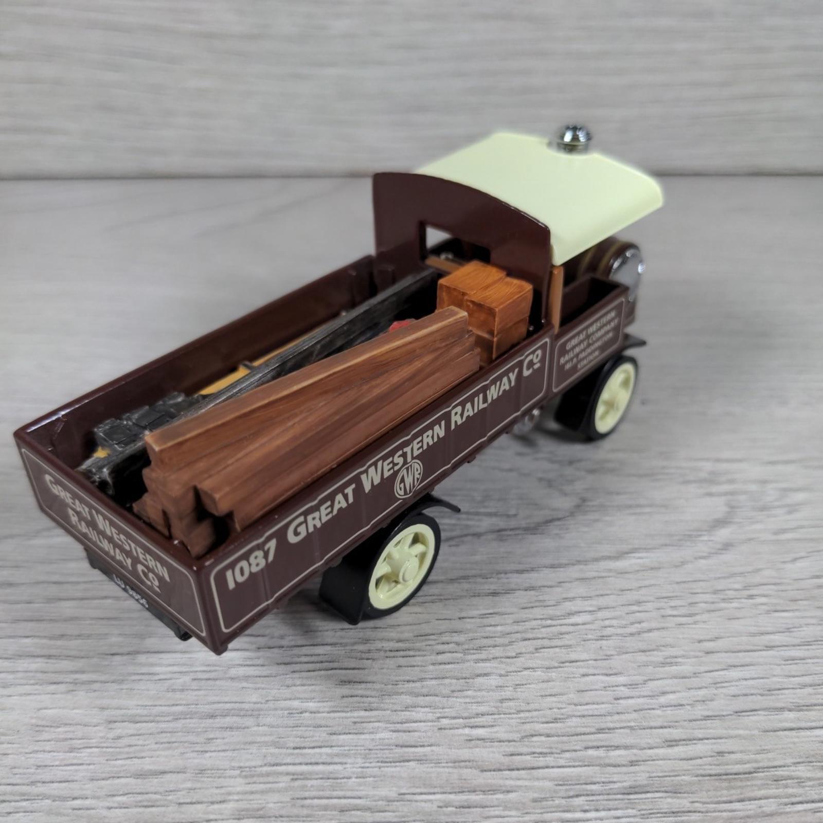 Matchbox Collectables 1917 Yorkshire Steam Wagon Diecast Model YAS11-M Vintage