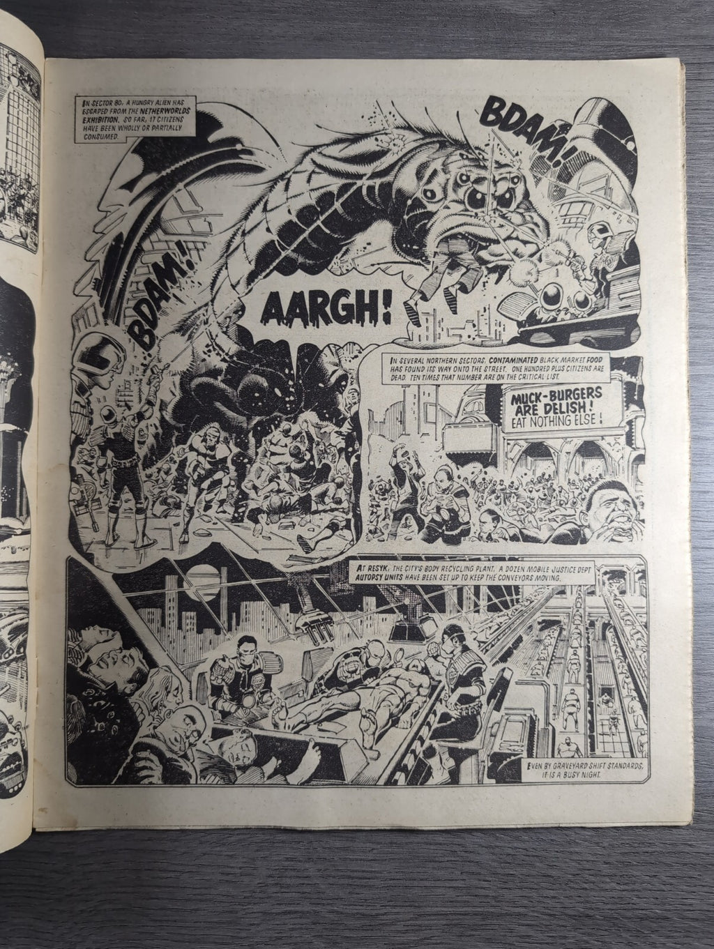 2000AD Prog 340 Featuring Judge Dredd Comic 29th Oct 1983 Vintage Retro Comic