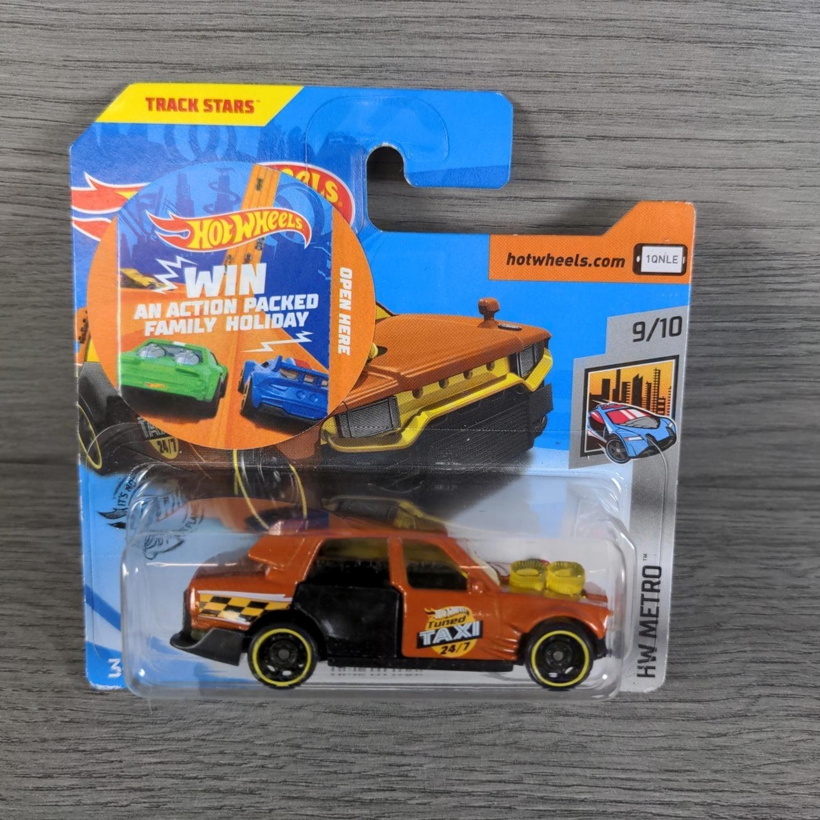 Hot Wheels - Time Attaxi - HW Metro 9/10 - 2020 -105/250 Diecast Model
