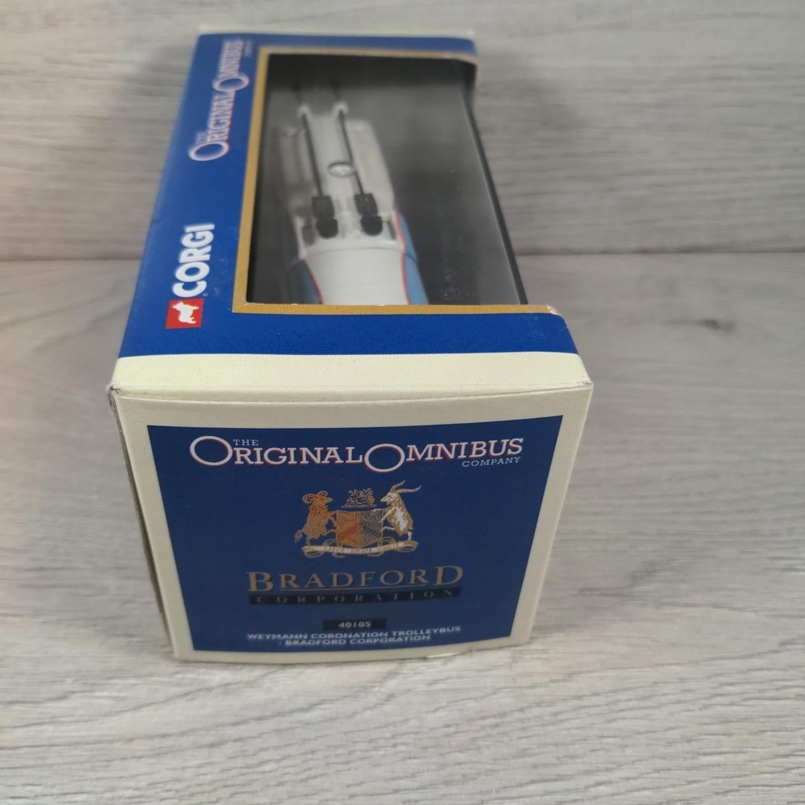 Corgi The Original Omnibus Company Bradford Corporation 40105 Die-Cast Model