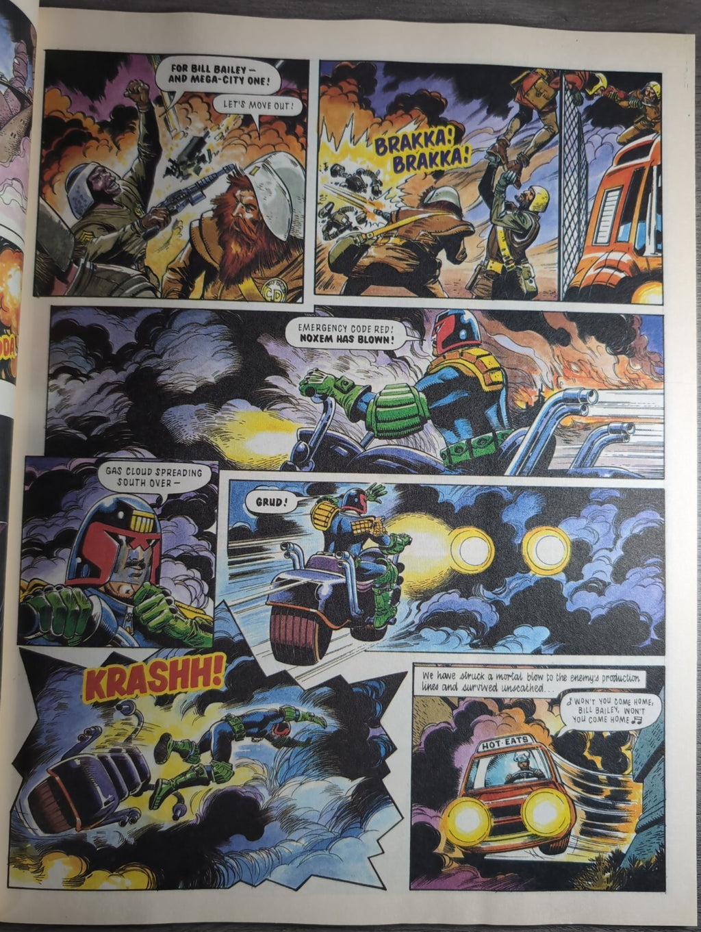 2000AD Prog 725 Featuring Judge Dredd Comic 6th Apr 1991 Vintage Retro Comic