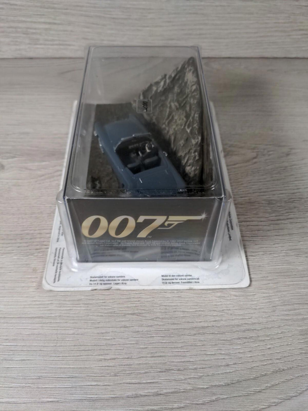 Eaglemoss James Bond 007 Sunbeam Alpine Diecast Car 1:43 Scale With Magazine #17