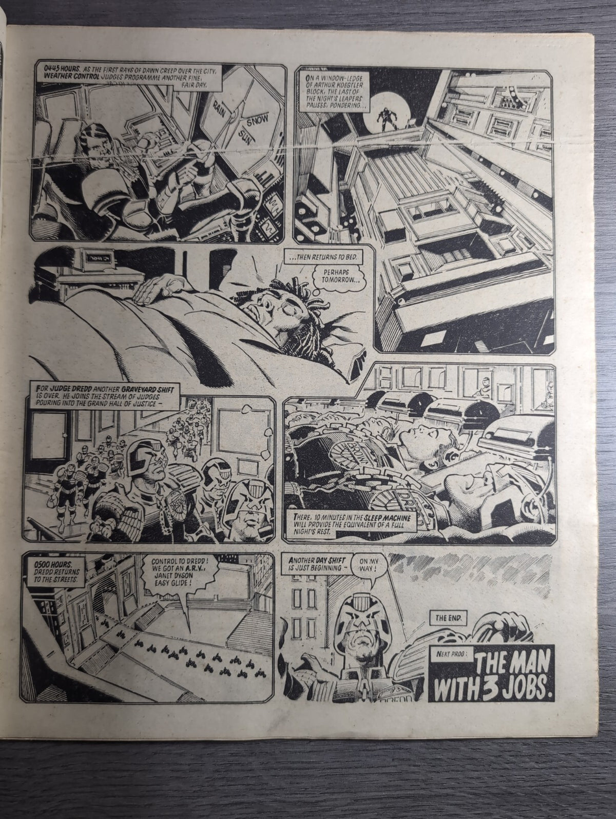 2000AD Prog 341 Featuring Judge Dredd Comic 5th Nov 1983 Vintage Retro Comic