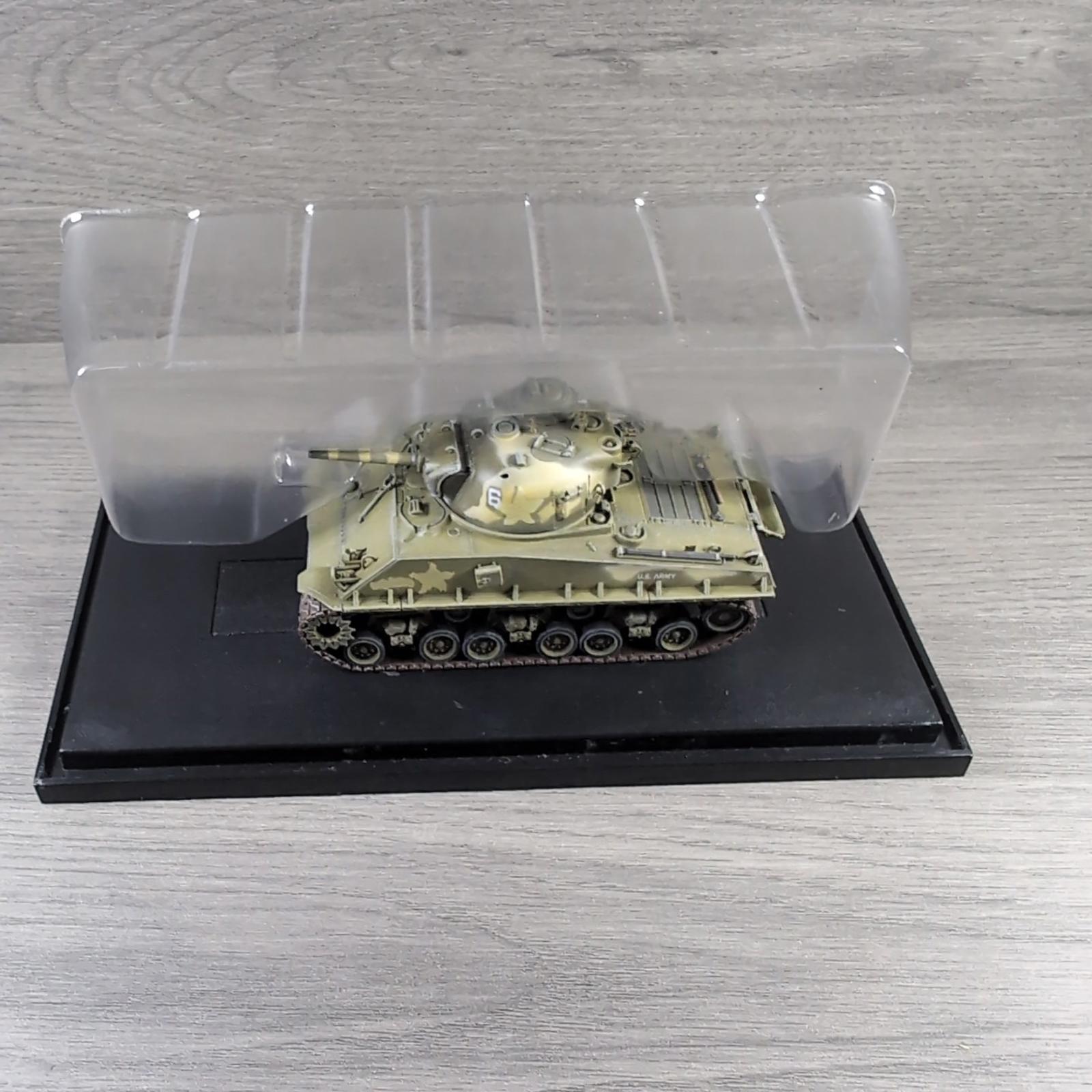 Dragon Armor M4A3 105mm HVSS 713th Tank Battalion Okinawa 1945 1:72 Scale Model