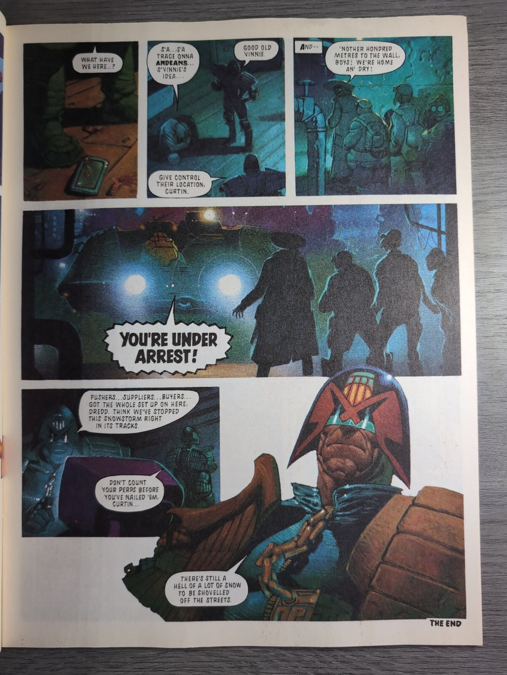 2000AD Comic Featuring Judge Dredd  Prog 819 23rd Jan 1993 Vintage Retro Comics