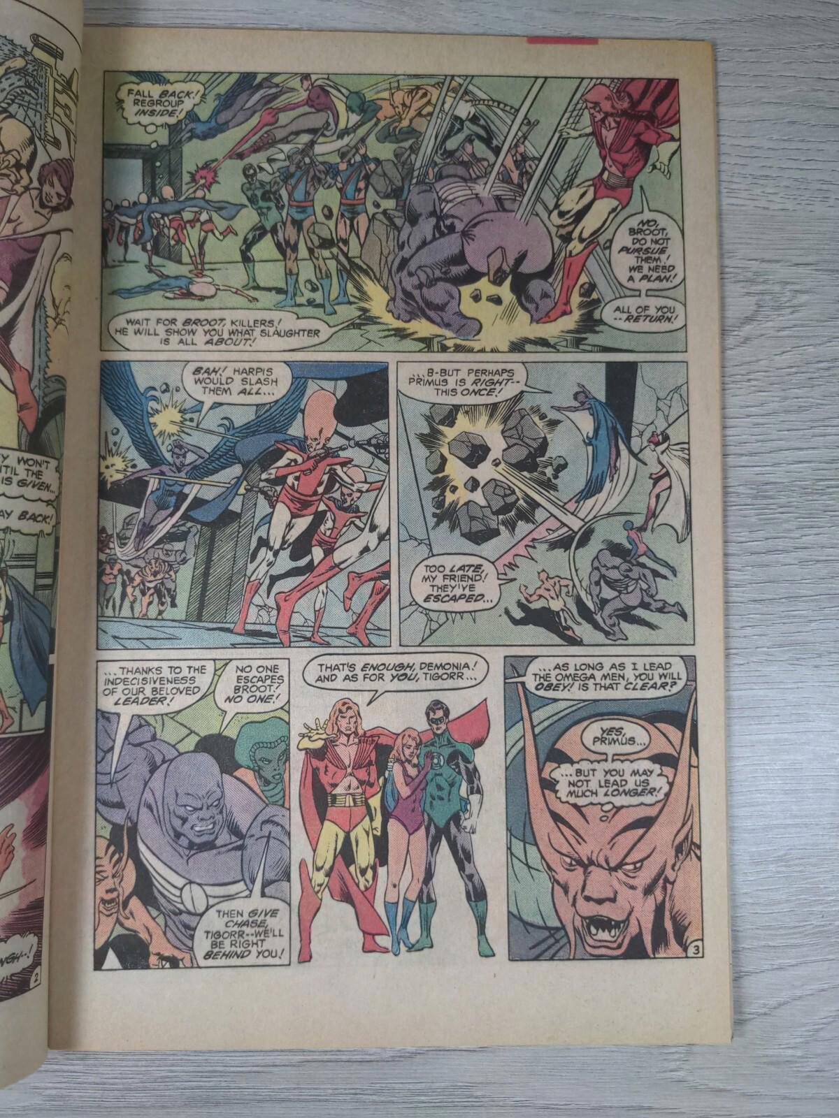 DC Comics Green Lantern #161 February 1983 Vintage Comic - Retrorama UK