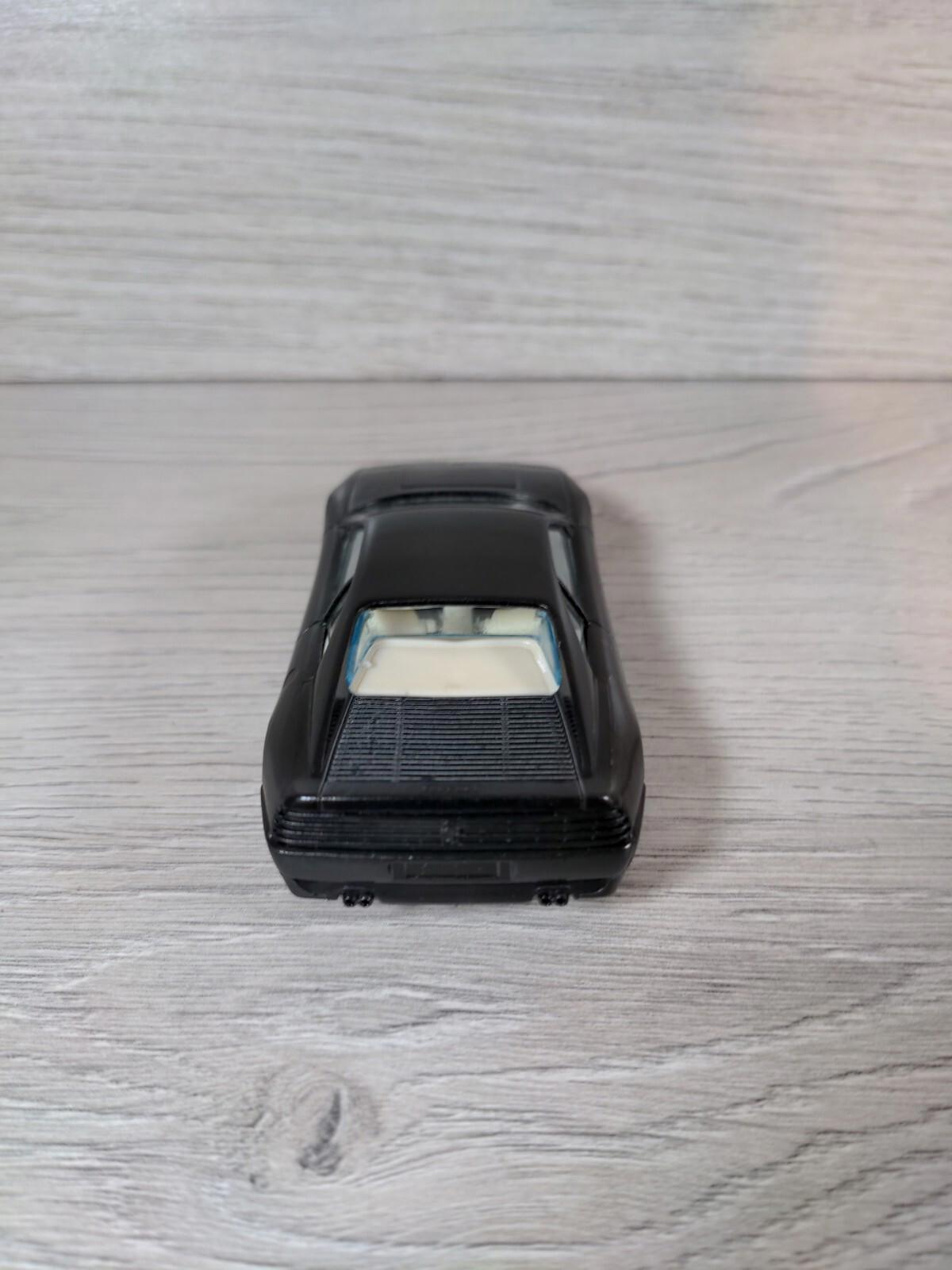 Burago 1:43 Diecast Car Ferrari 348 TB Model No 4189