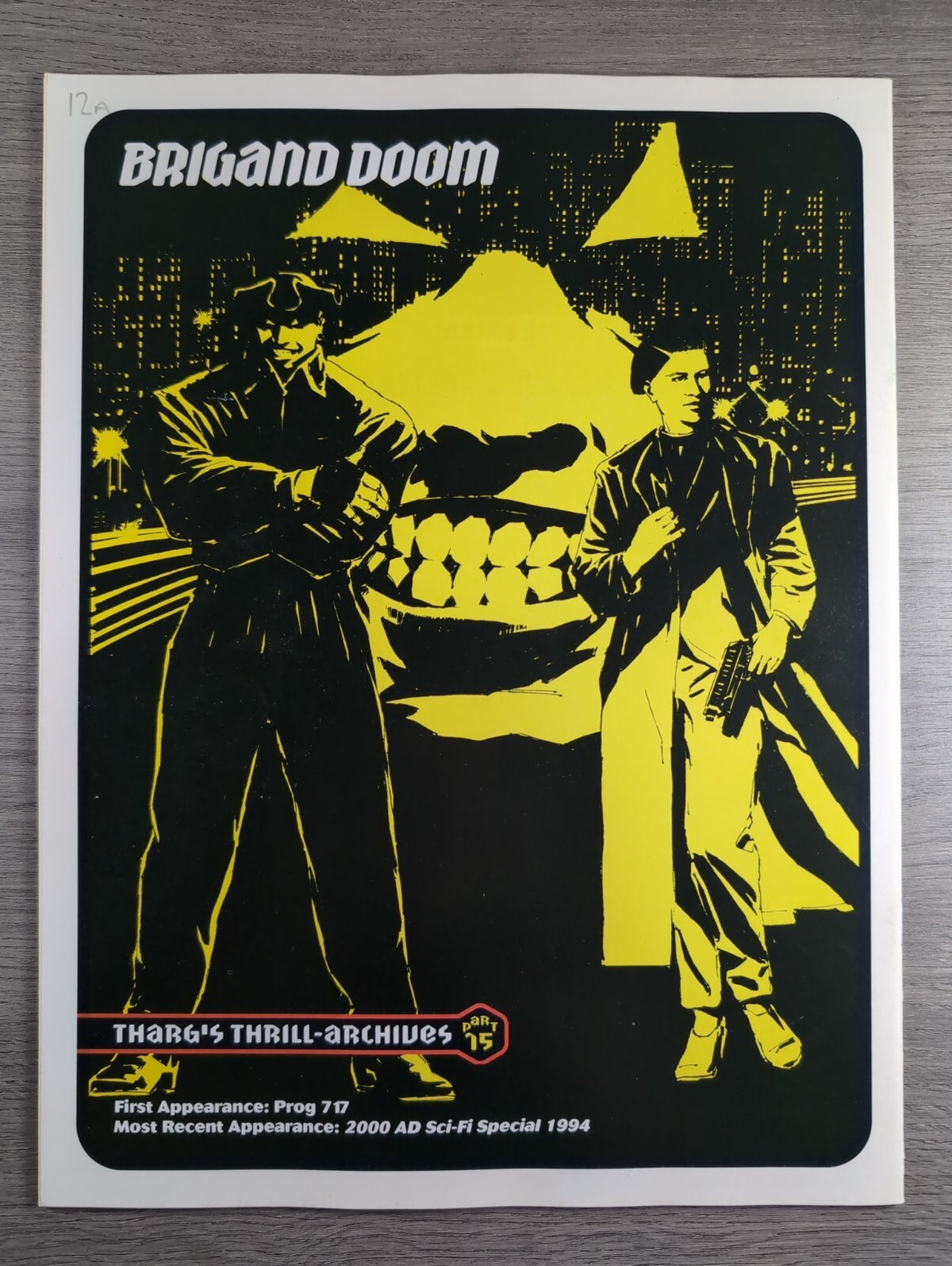 2000AD Prog 892 Featuring Judge Dredd Comic 17th Jan 1994 Vintage Retro Comic
