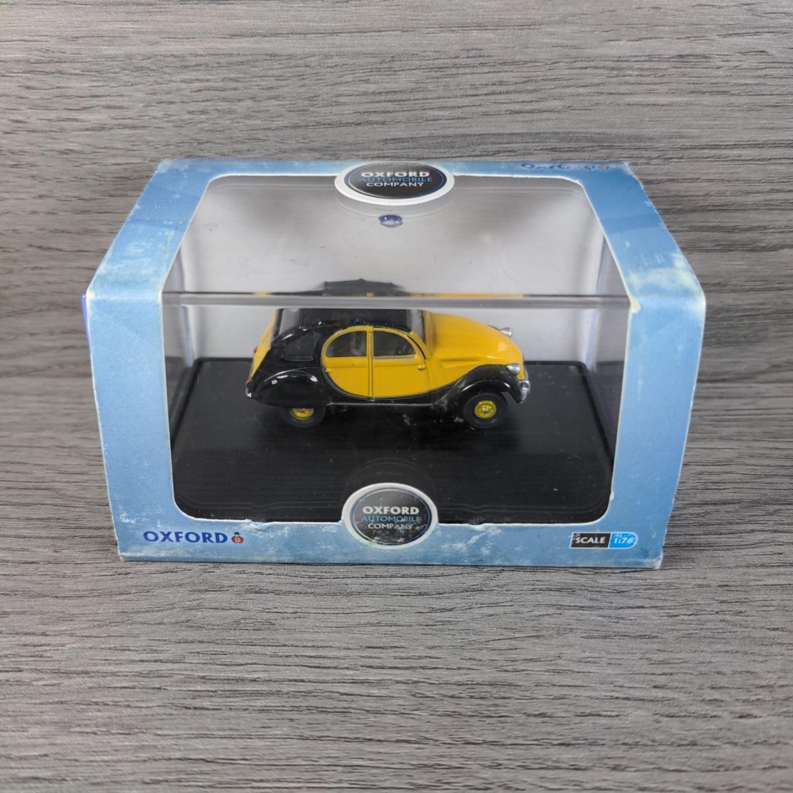 Oxford Automobile Company Charleston Citroen 2CV 1:76 Scale Die-Cast Model