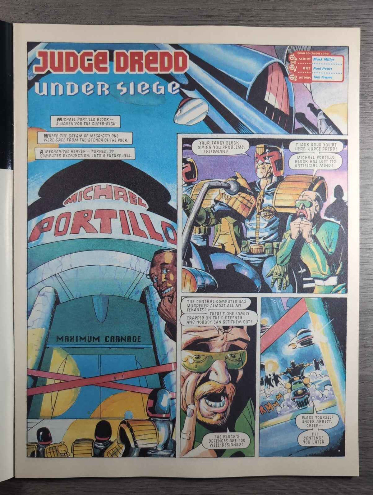 2000AD Prog 880 Featuring Judge Dredd Comic 25th March 1994 Vintage Retro Comic