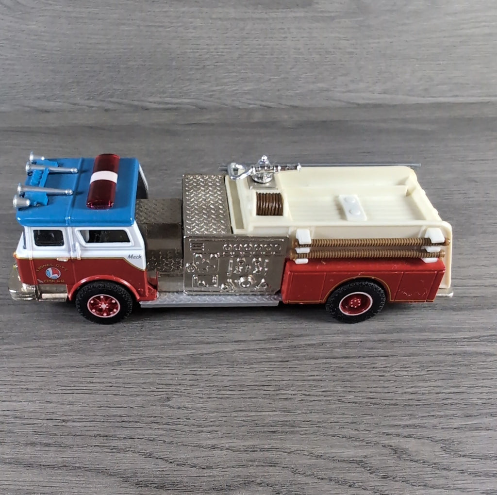 Corgi Classics 52002 Mack CF Pumper Lionel City Fire Co Die-Cast Model