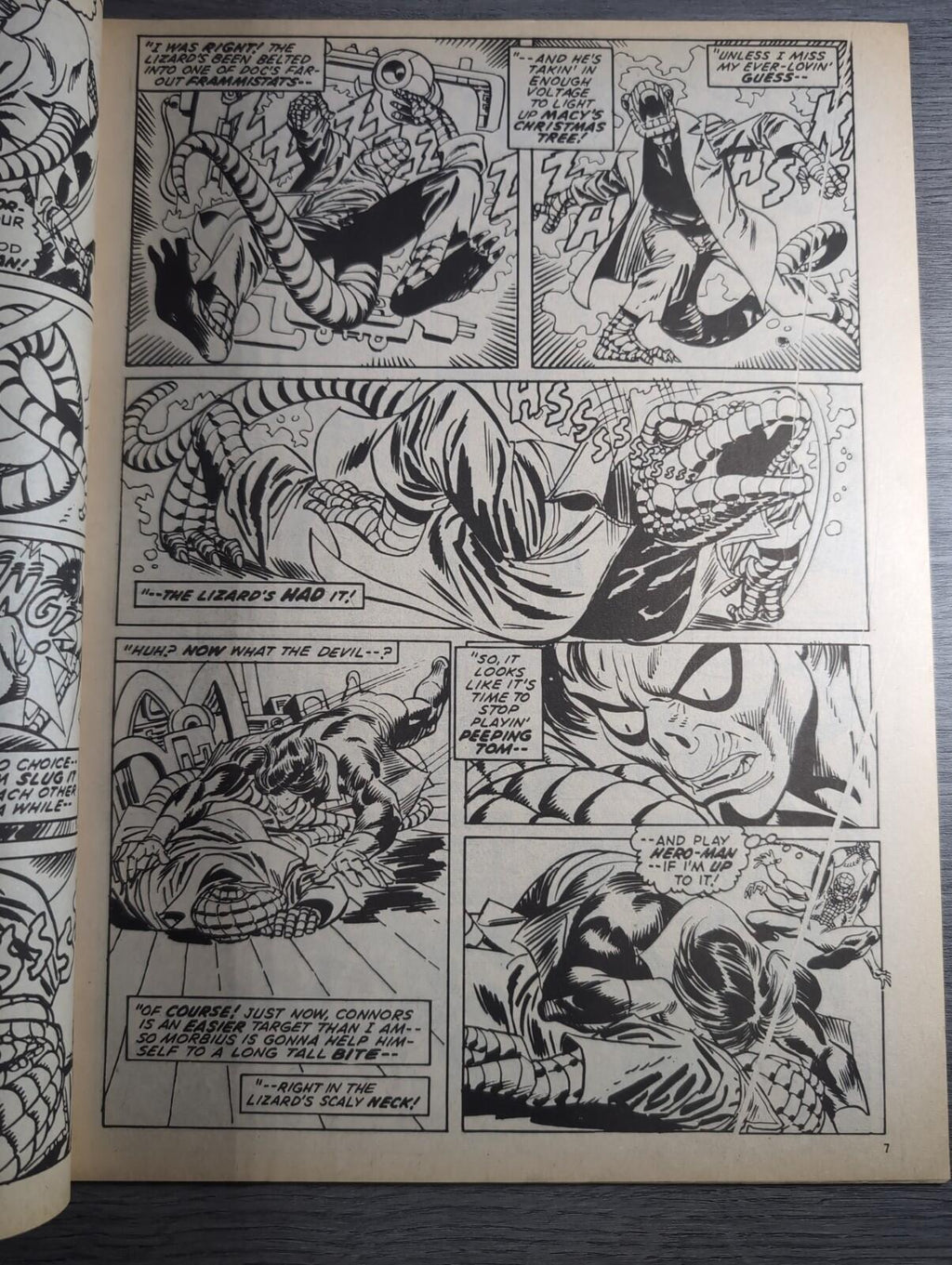 Spider-Man Comics Weekly No 141 Marvel Comics UK 25th October 1975 Vintage Comic