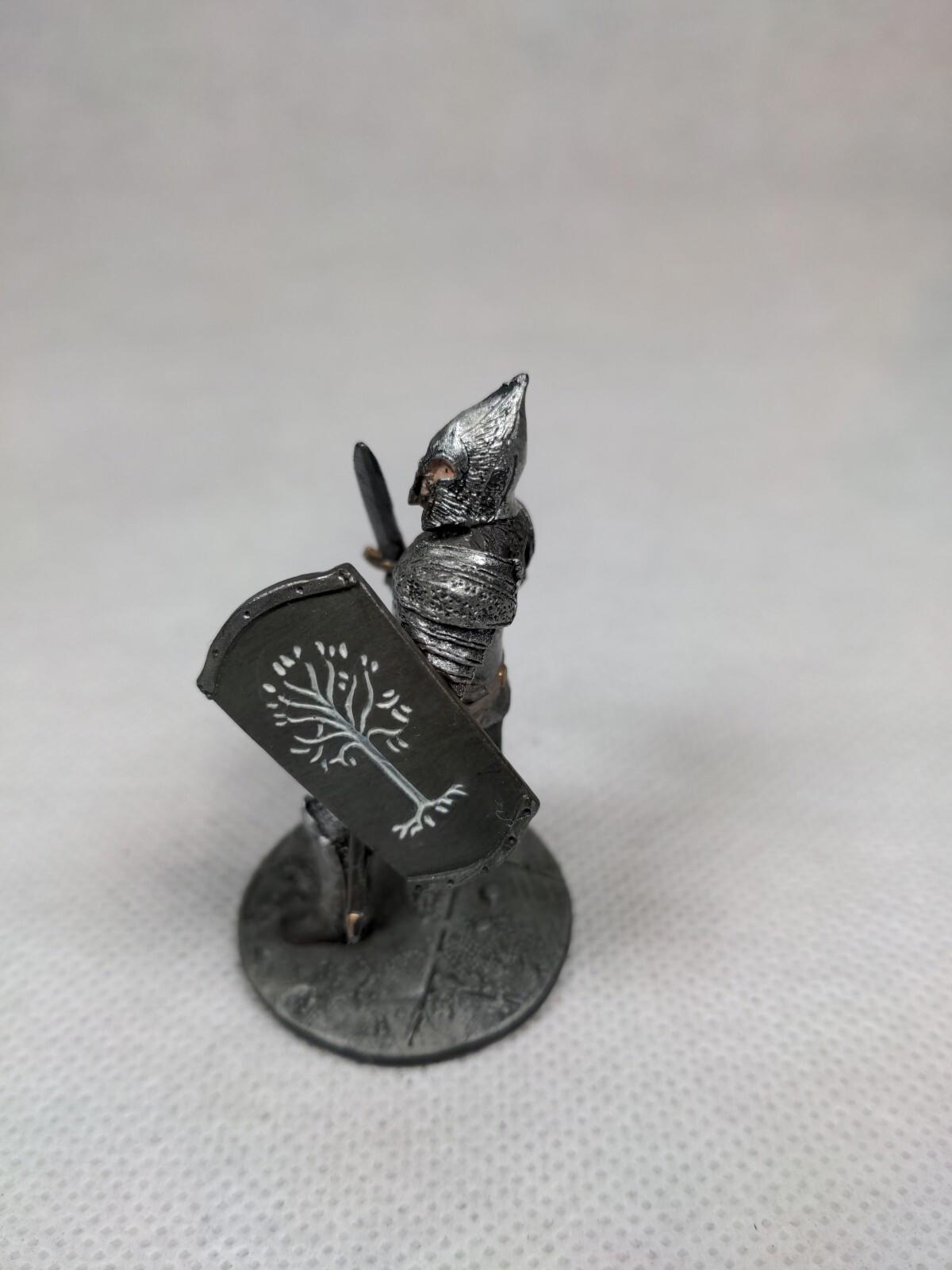 Eaglemoss - Gondorian Soldier Figure - Lord of the Rings - Collectors Models