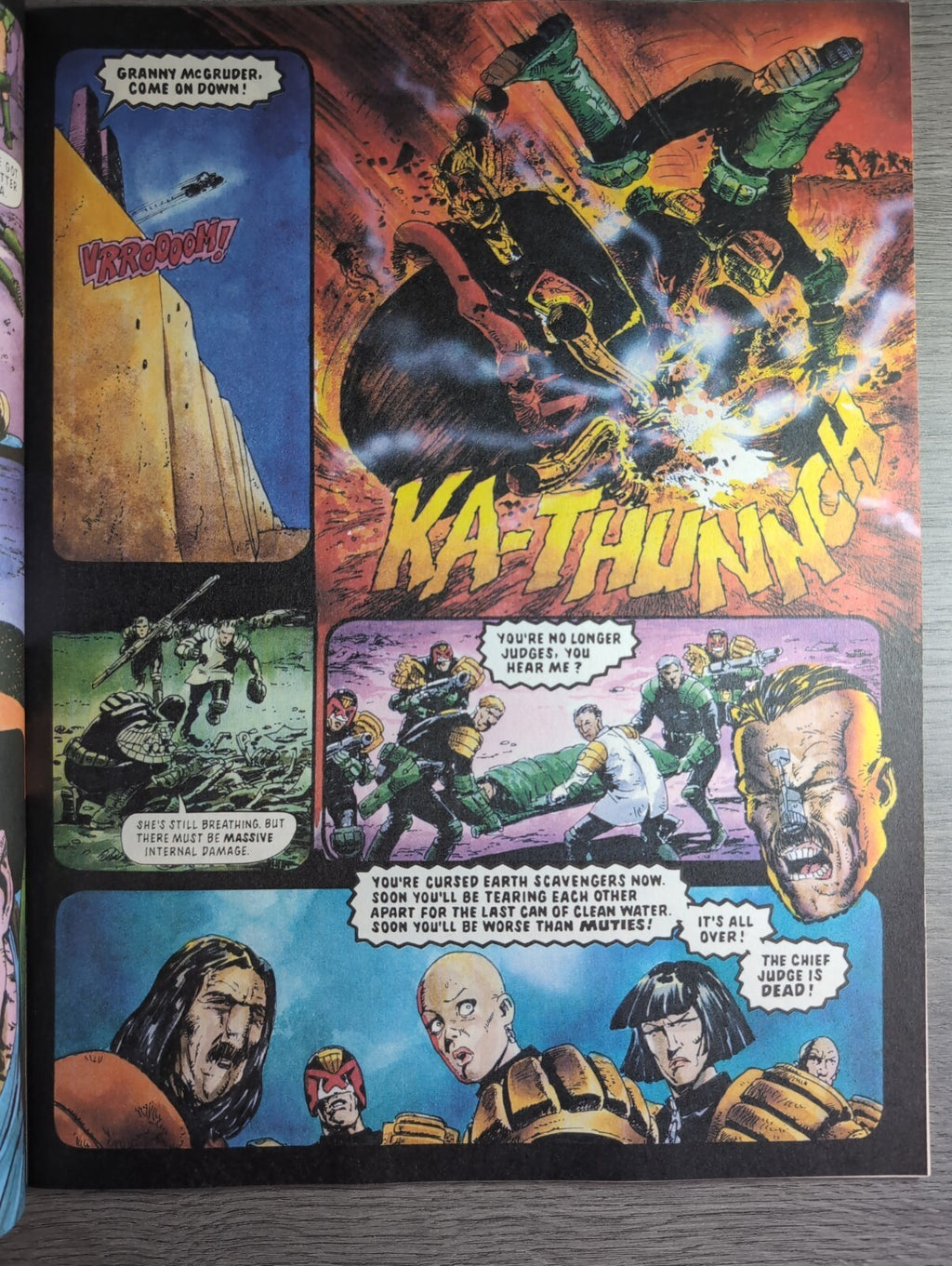 2000AD Prog 846 Featuring Judge Dredd Comic 31st July 1993 Vintage Retro Comic