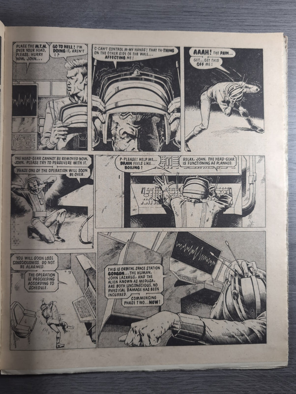 2000AD Prog 394 Featuring Judge Dredd Comic 1st Dec 1984 Vintage Retro Comic