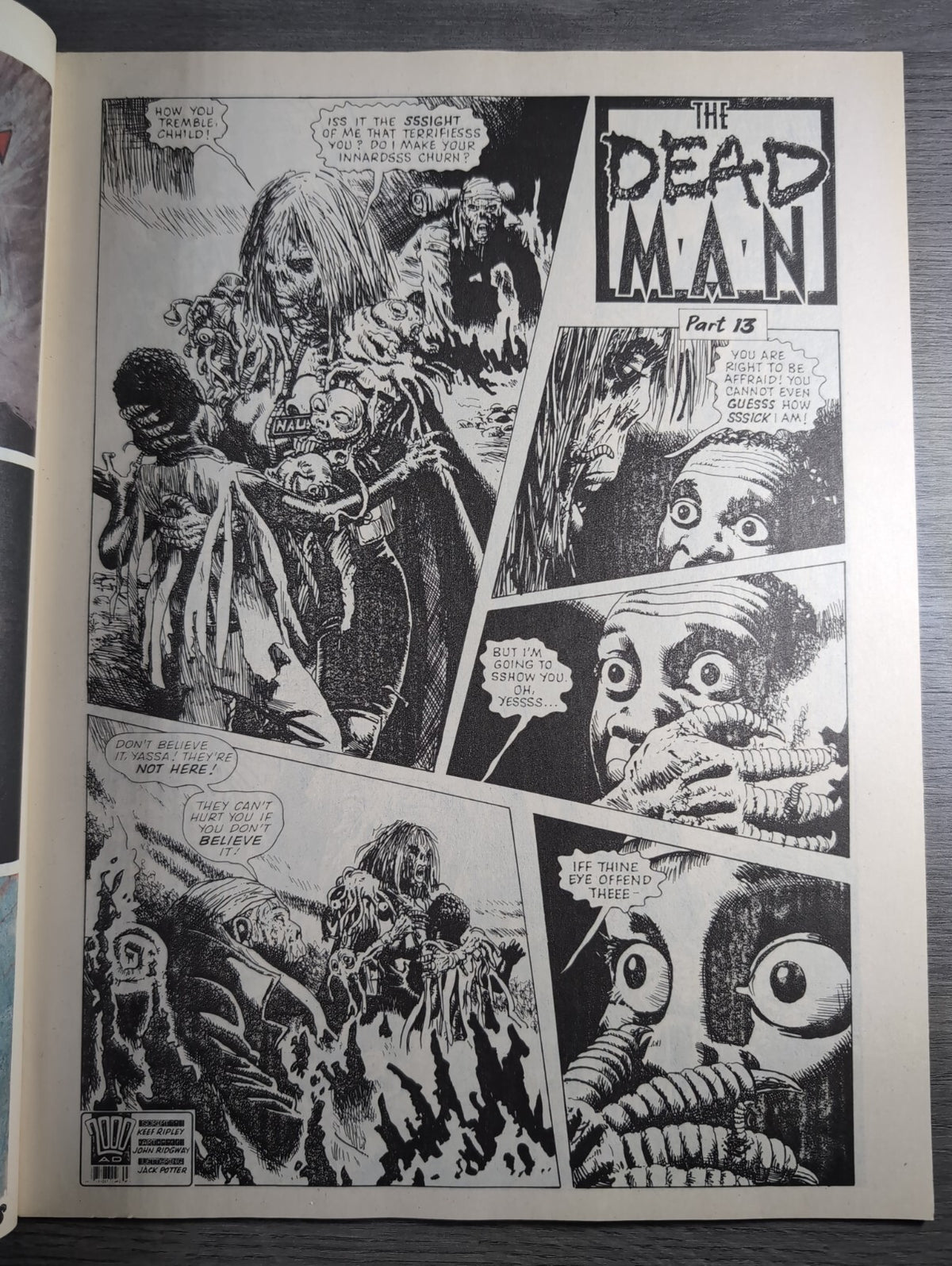 2000AD Prog 662 Featuring Judge Dread Comic 20th Jan 1990 Vintage Retro Comic - Retrorama UK