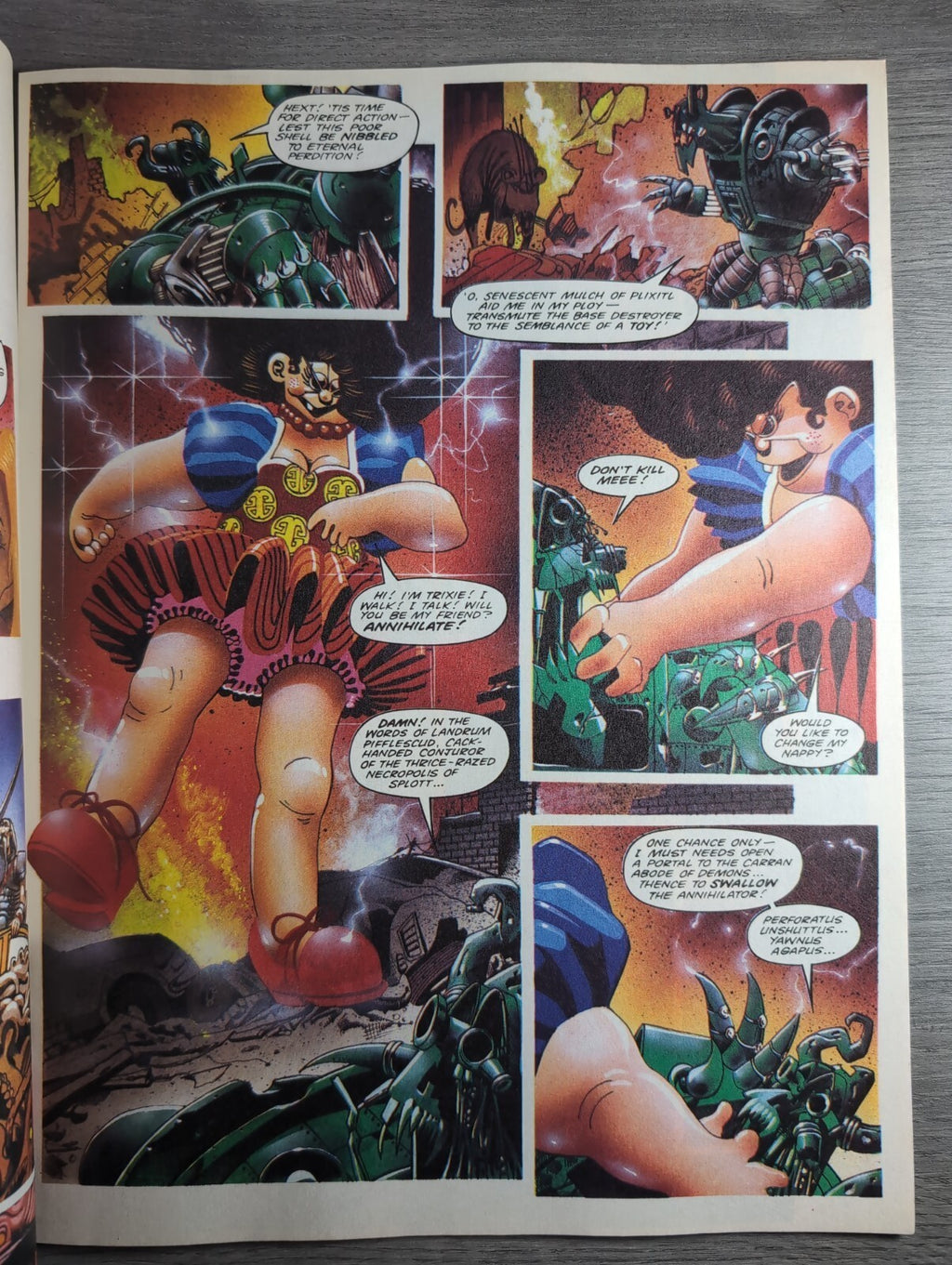 2000AD Prog 838 Featuring Judge Dredd Comic 5th June 1993 Vintage Retro Comic
