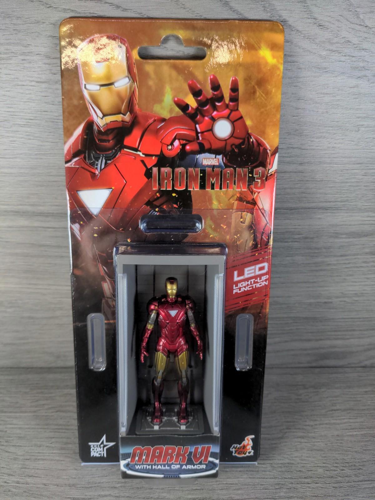 Iron Man 3 Figure Mark VI (6) Hall of Armor Hot Toys LED Iluminated Figure