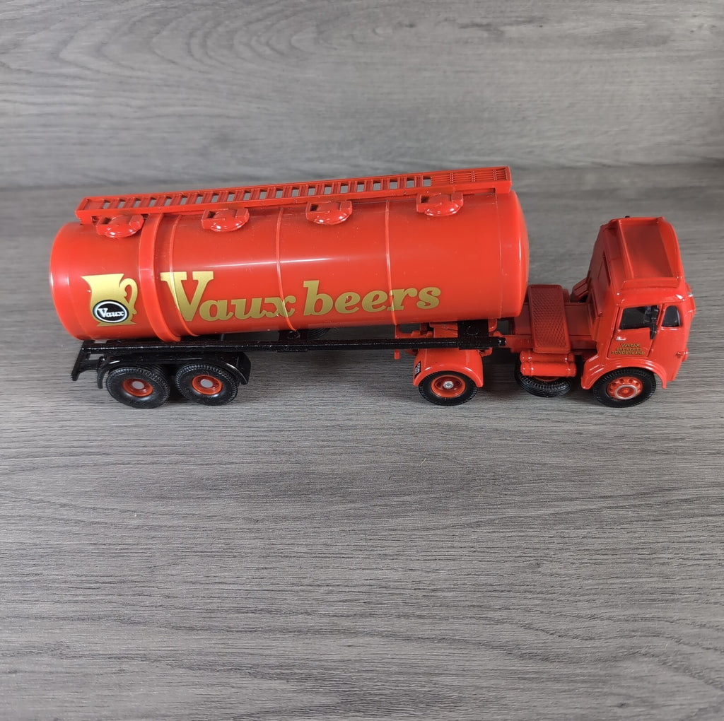 Corgi Classics 27901 Atkinson Articulated Tanker Set Vaux Breweries