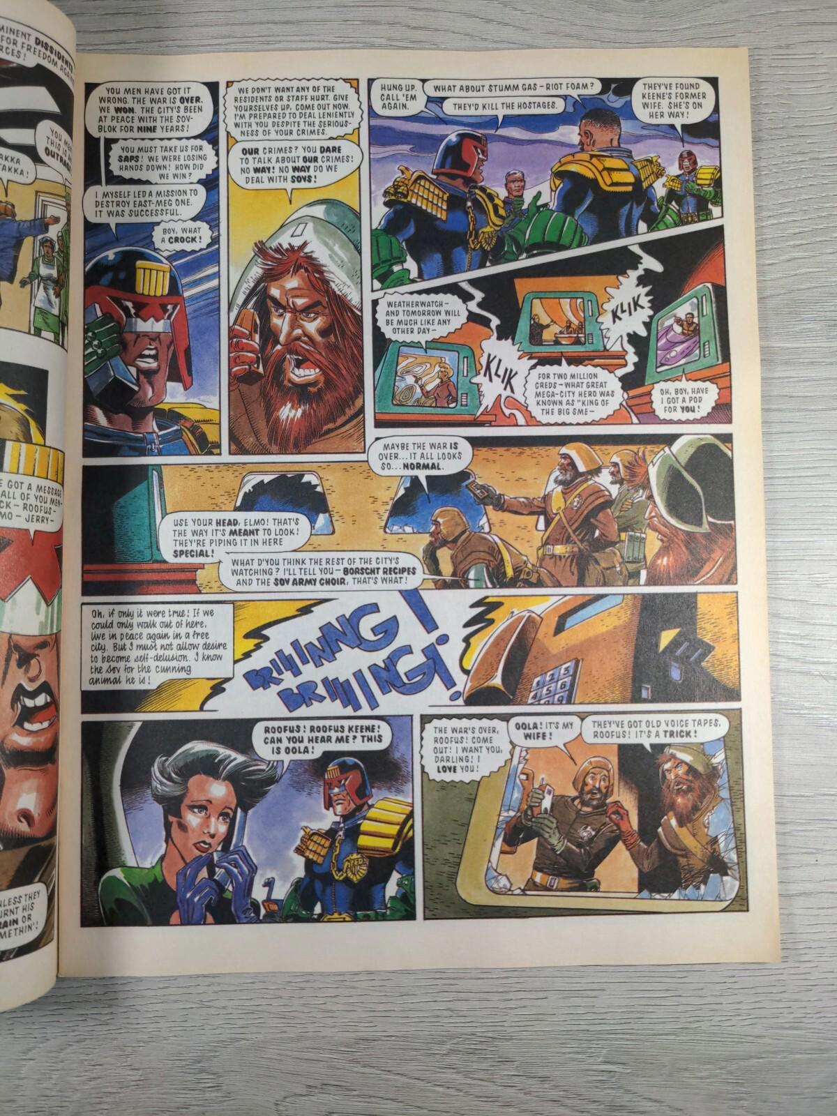 2000AD Featuring Judge Dredd Prog 726 April 1991 Vintage Comic - Retrorama UK