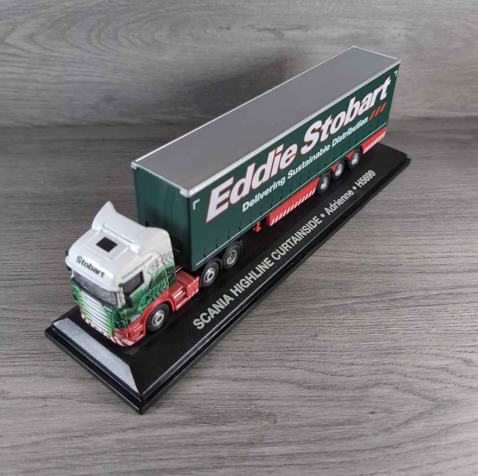 Atlas Editions Eddie Stobart Scania Highline Curtainside Adrienne H5699 1:76