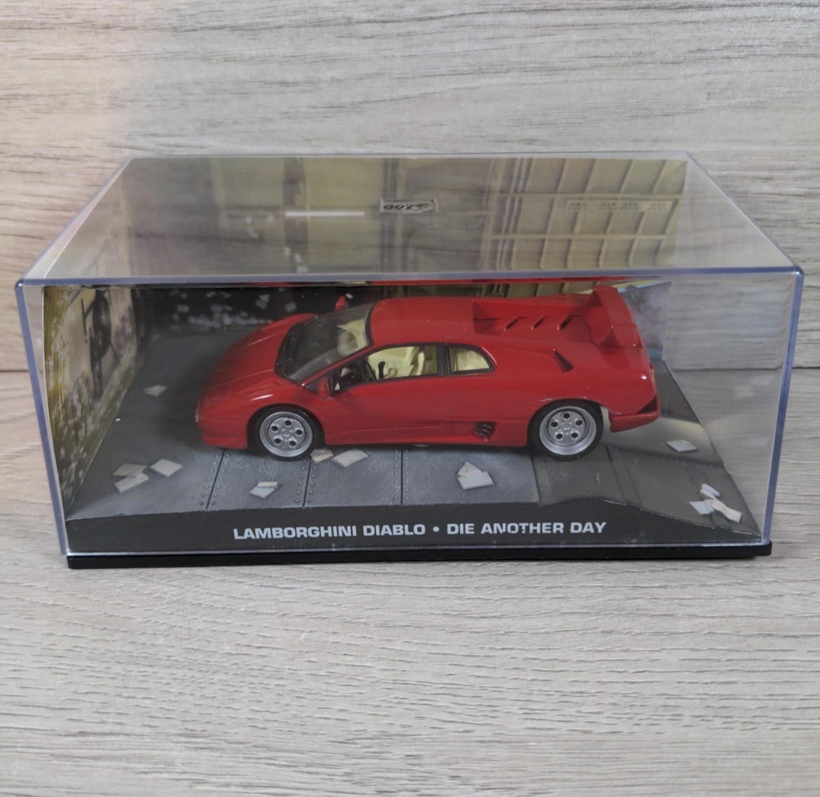 Eaglemoss James Bond 007 Lamborghini Diablo Die Another Day Diecast  1:43 Scale