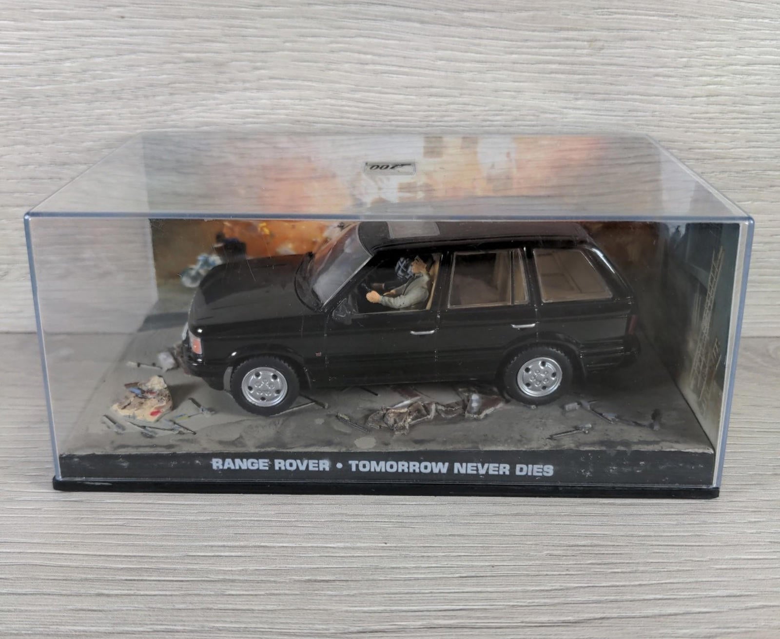 Eaglemoss James Bond 007 Range Rover Tomorrow Never Dies Diecast Car 1:43 Scale