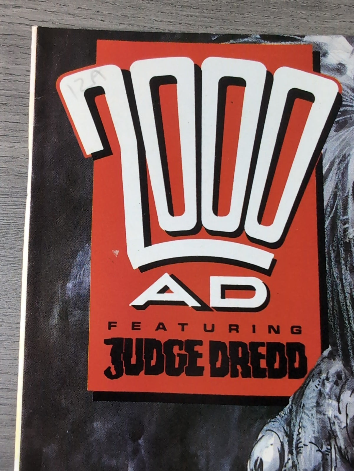 2000AD Prog 674 Featuring Judge Dredd Comic 14th April 1990 Vintage Retro Comic