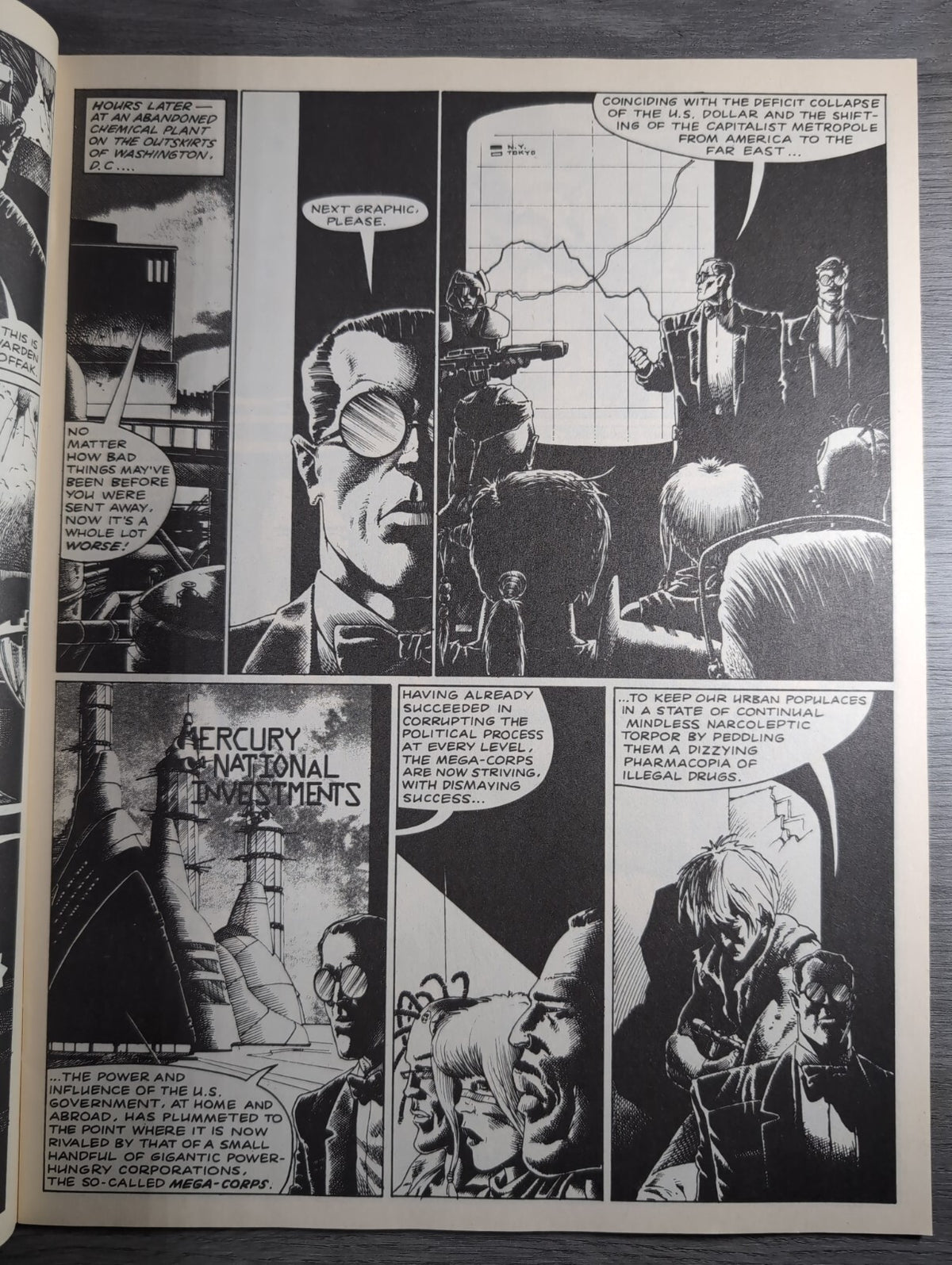 2000AD Prog 674 Featuring Judge Dredd Comic 14th April 1990 Vintage Retro Comic