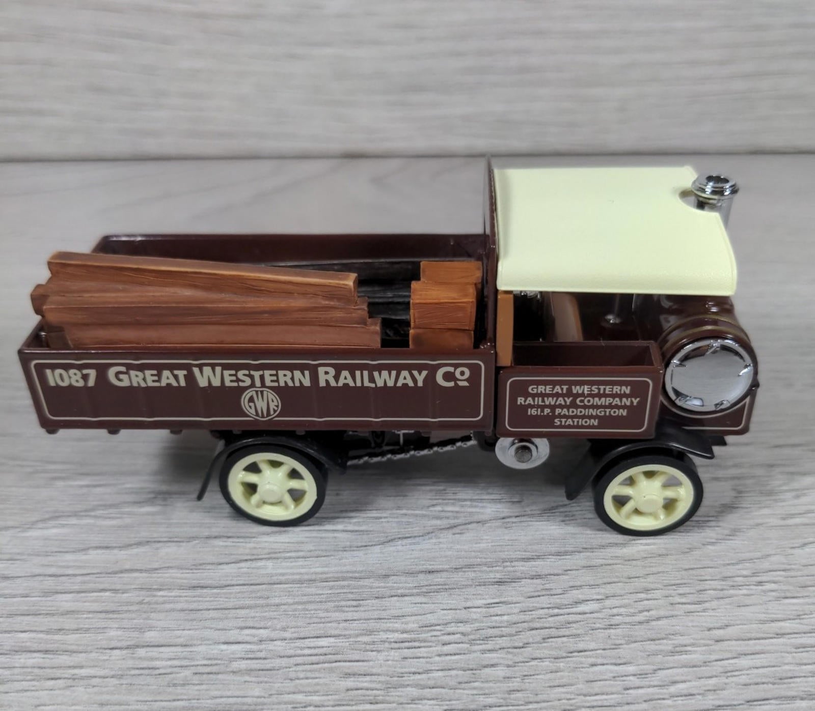 Matchbox Collectables 1917 Yorkshire Steam Wagon Diecast Model YAS11-M Vintage - Retrorama UK