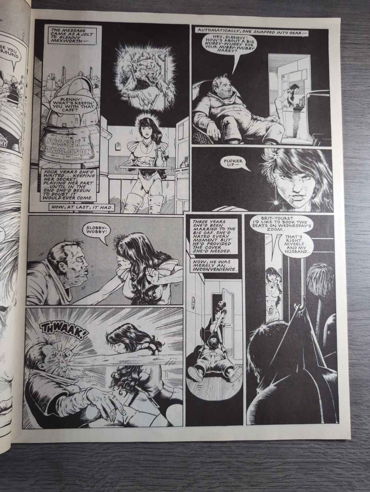 2000AD Prog 520 Featuring Judge Dread Comic 2nd May 1987 Vintage Retro Comic