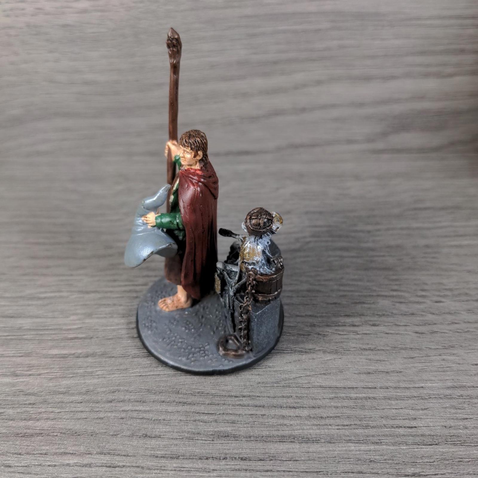 Eaglemoss Pippin & Dwarf Warrior Lord of the Rings Collectors Models Figure 2006