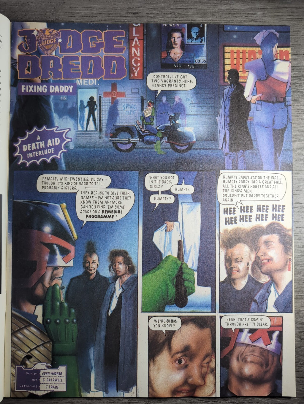 2000AD Prog 717 Featuring Judge Dredd Comic 9th Feb 1991 Vintage Retro Comic