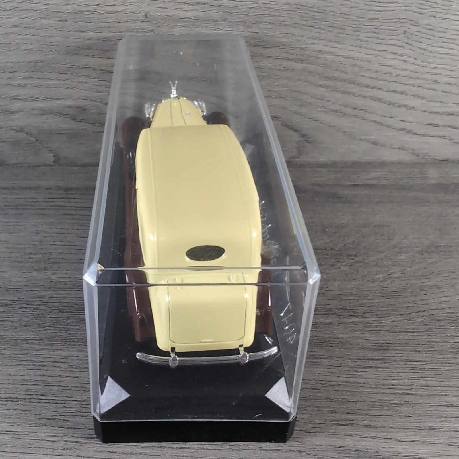 Solido Packard Sedan 4047  1:43 Scale Diecast Model Car